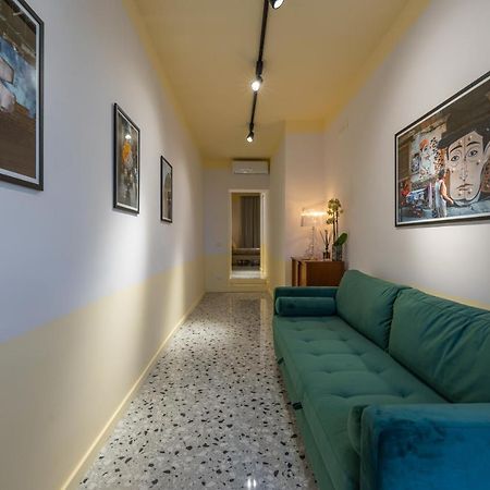 Teatro Toledo 272 Bed & Breakfast Napoli Exterior foto
