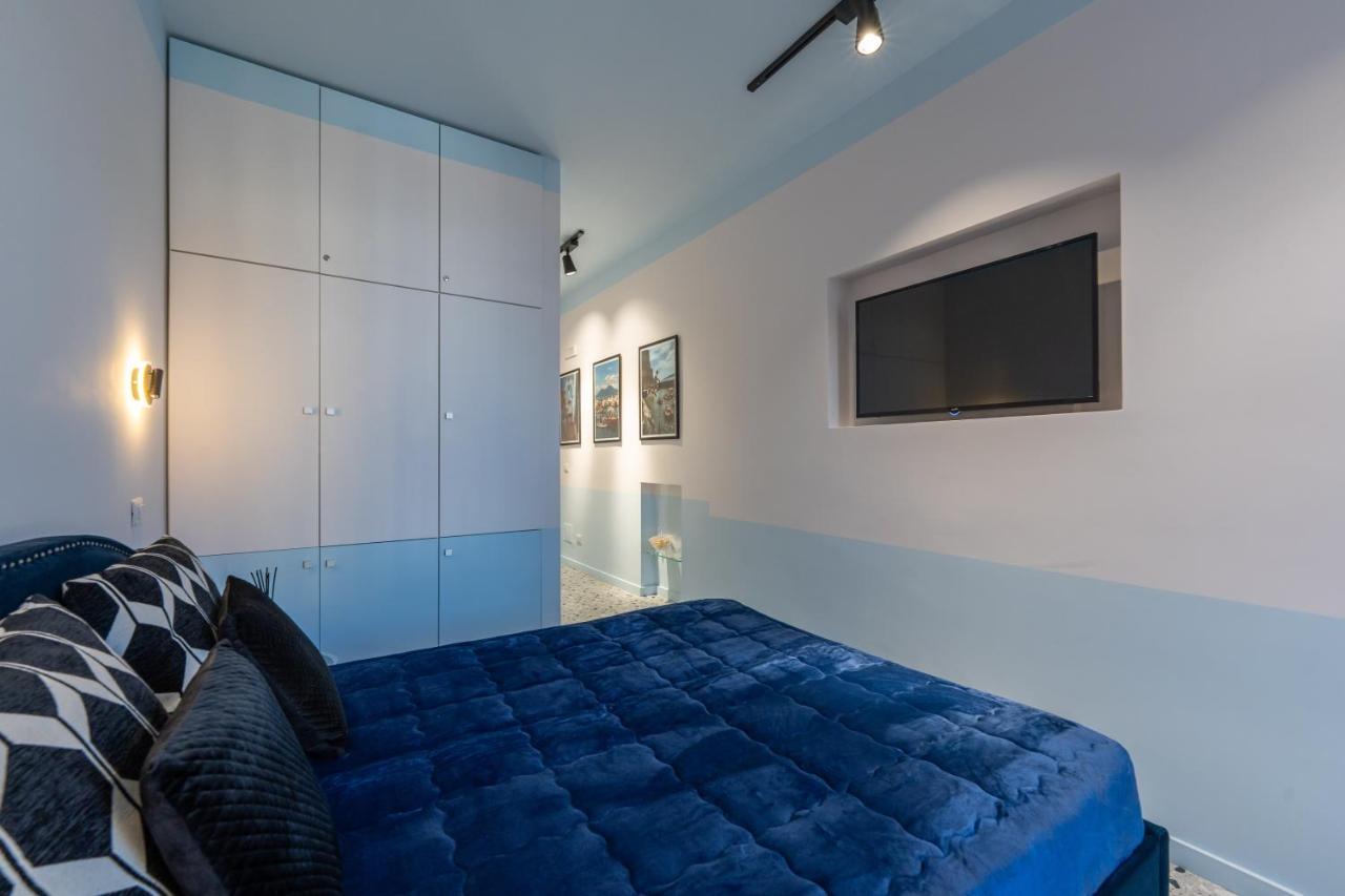 Teatro Toledo 272 Bed & Breakfast Napoli Exterior foto