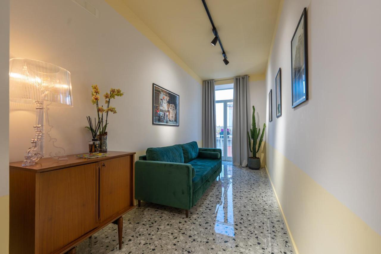 Teatro Toledo 272 Bed & Breakfast Napoli Exterior foto